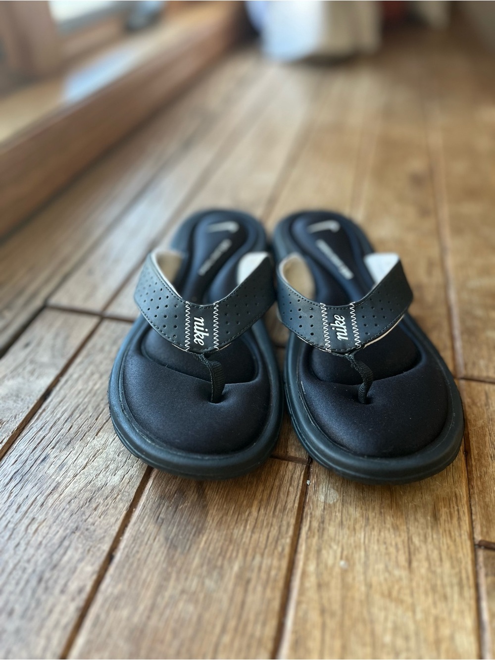 Nike Black Cushioned Toe-Post Sandals